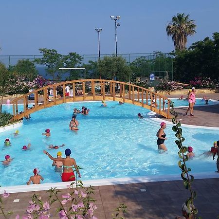 Villaggio Marinella Direttamente Sul Mare Isola Di Capo Rizzuto Экстерьер фото